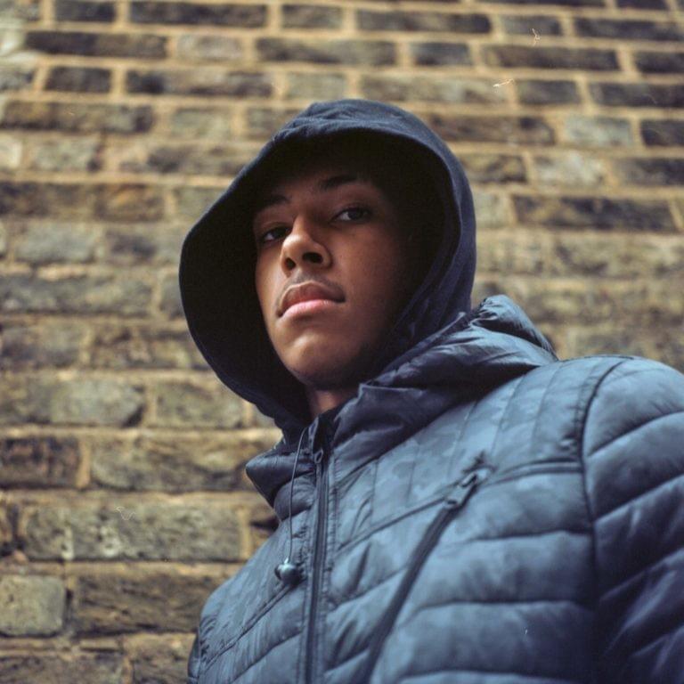 Yizzy Profile Picture Photo of Yizzy