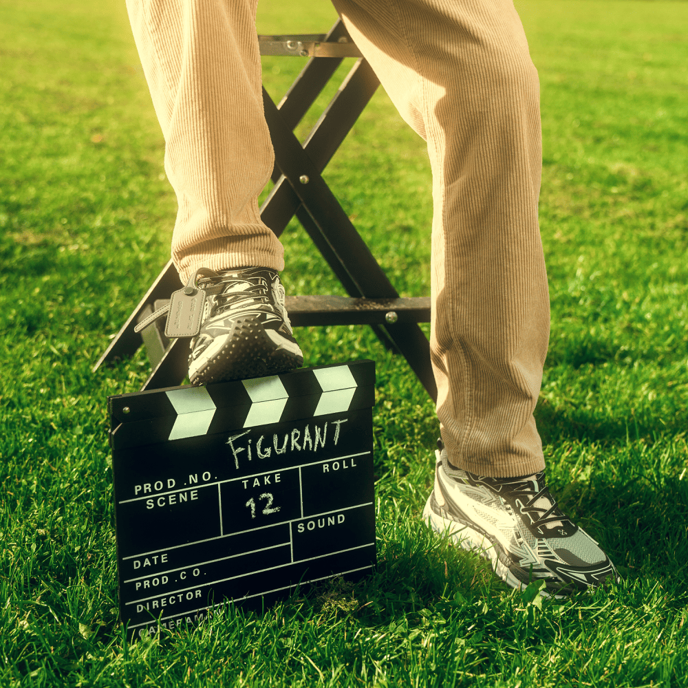 Figurant by Matheu