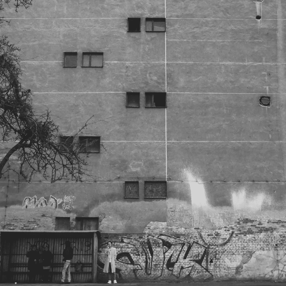 Album cover art for "UWIERZ" by Fukaj