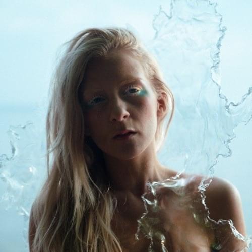 Cover image for ionnalee