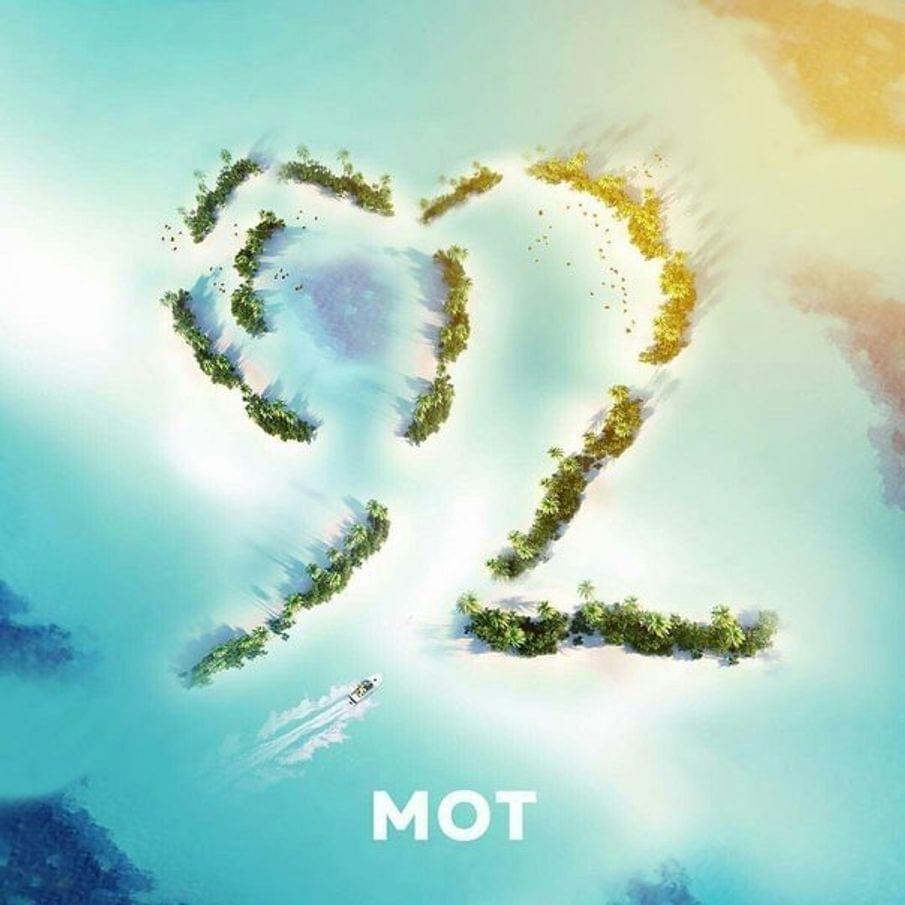 Album cover art for "18+" by МОТ (MOT)