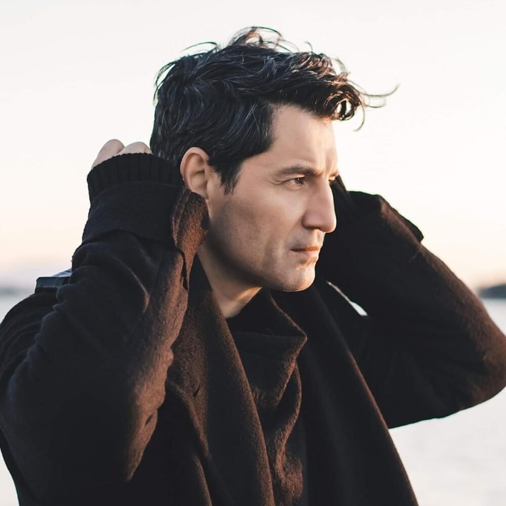 Sakis Rouvas Profile Picture Photo of Sakis Rouvas