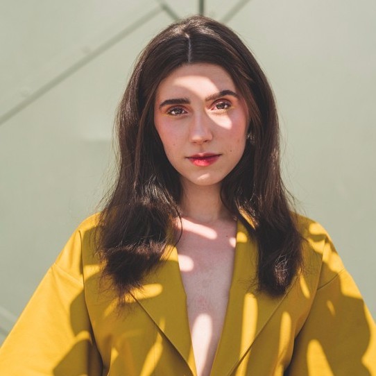Cover image for Nina Fernandes