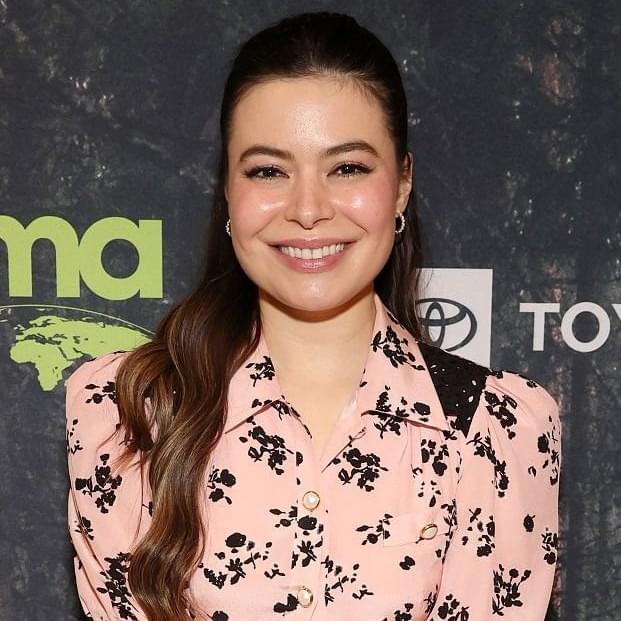 Miranda Cosgrove Profile Picture Photo of Miranda Cosgrove