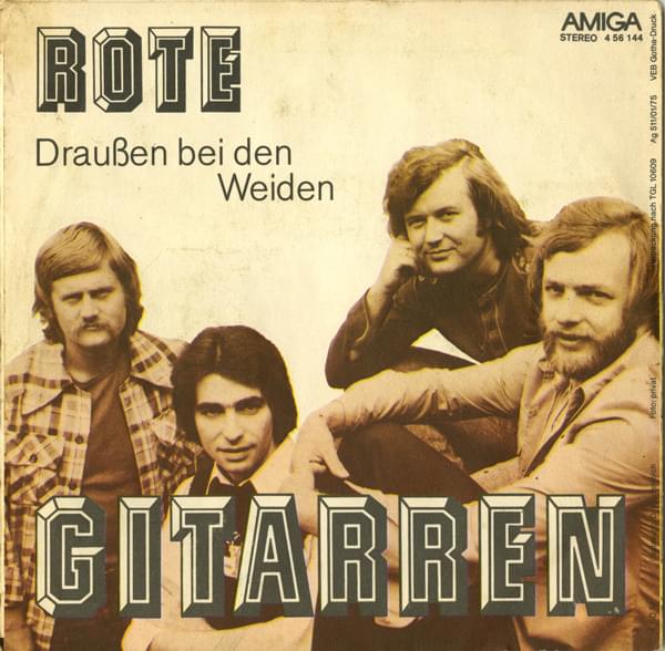Album cover art for "Draußen Bei Den Weiden" by Czerwone Gitary