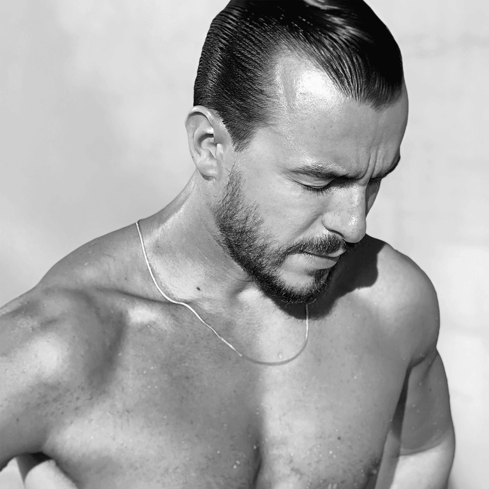 Cover image for Anlatacaklarım Uzun
