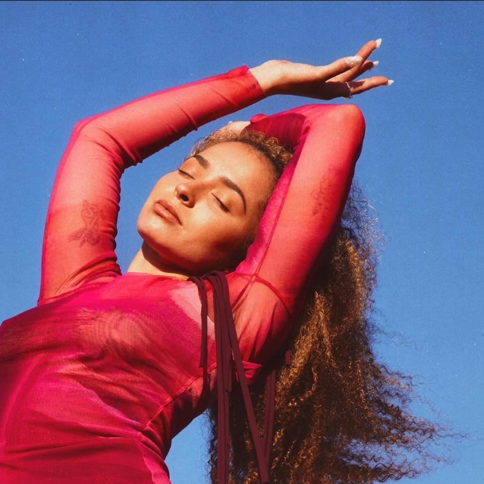 Photo of Ella Eyre