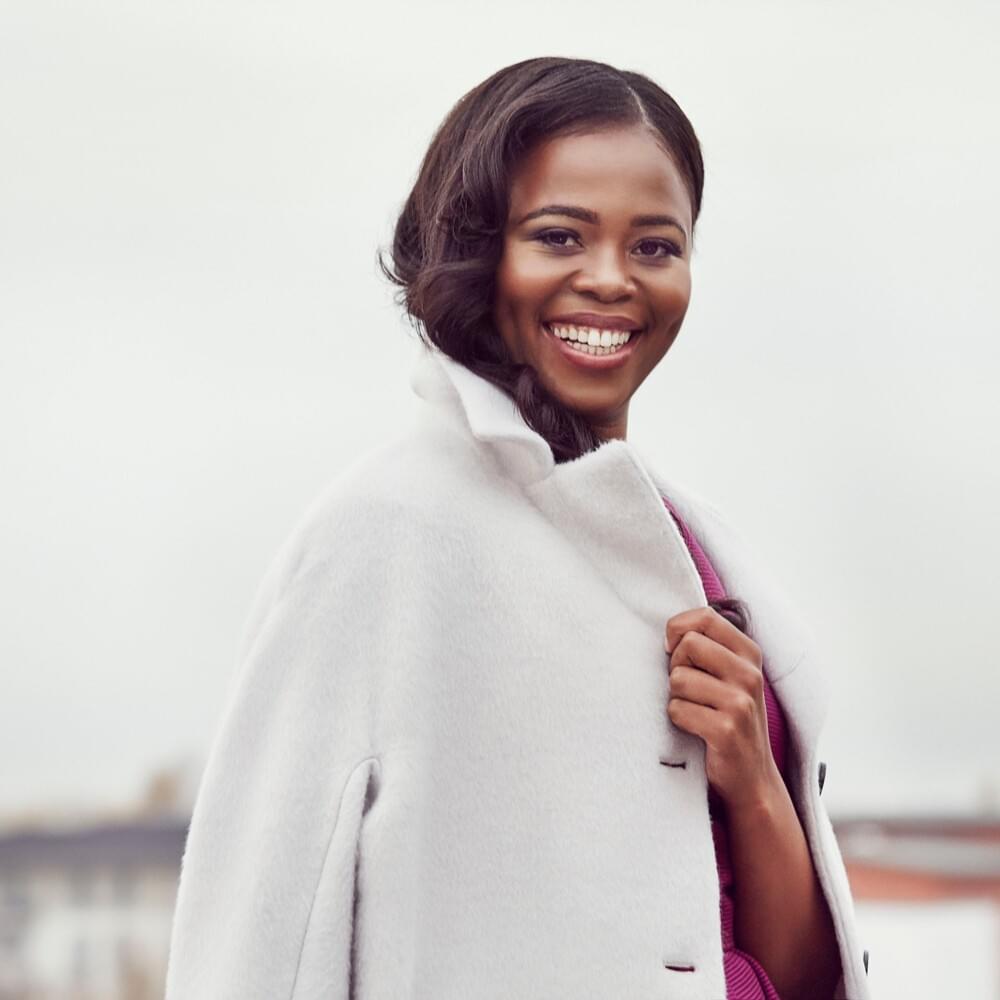Pretty Yende Profile Picture Photo of Pretty Yende