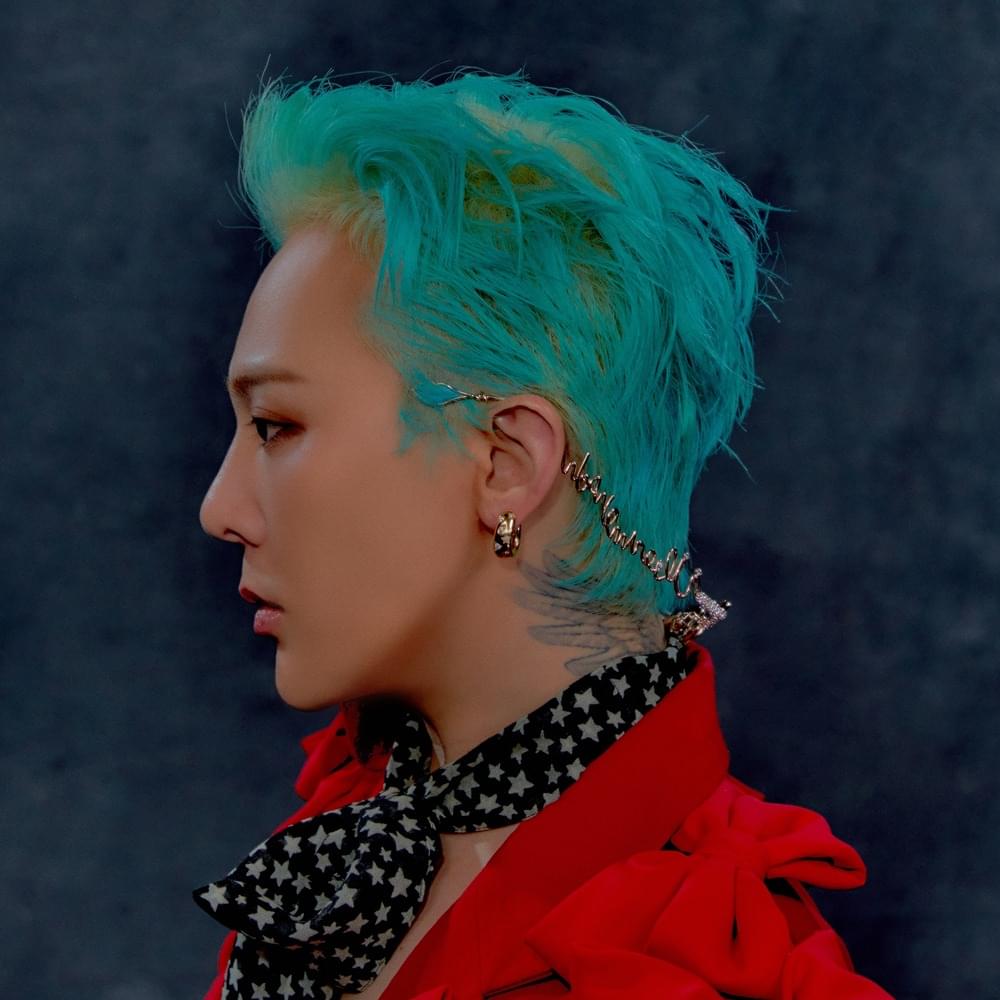 Cover image for G-DRAGON (지드래곤)