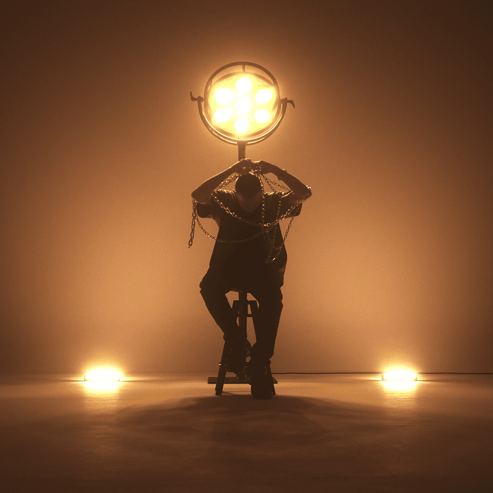 Album cover art for "Więzień Wizerunku" by Zeamsone