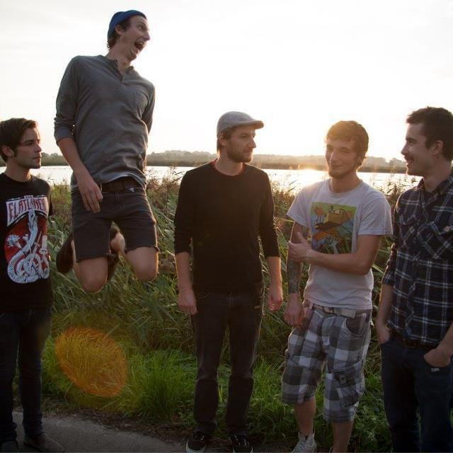 Idle Class Profile Picture Photo of Idle Class