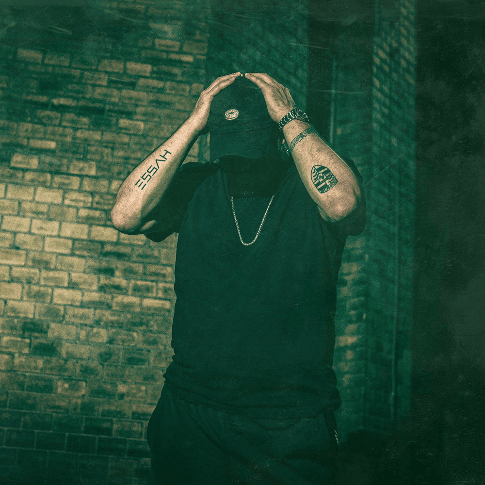 Album cover art for "Nicht Erinnern" by Kool Savas