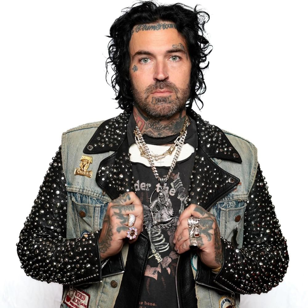 Cover image for Yelawolf