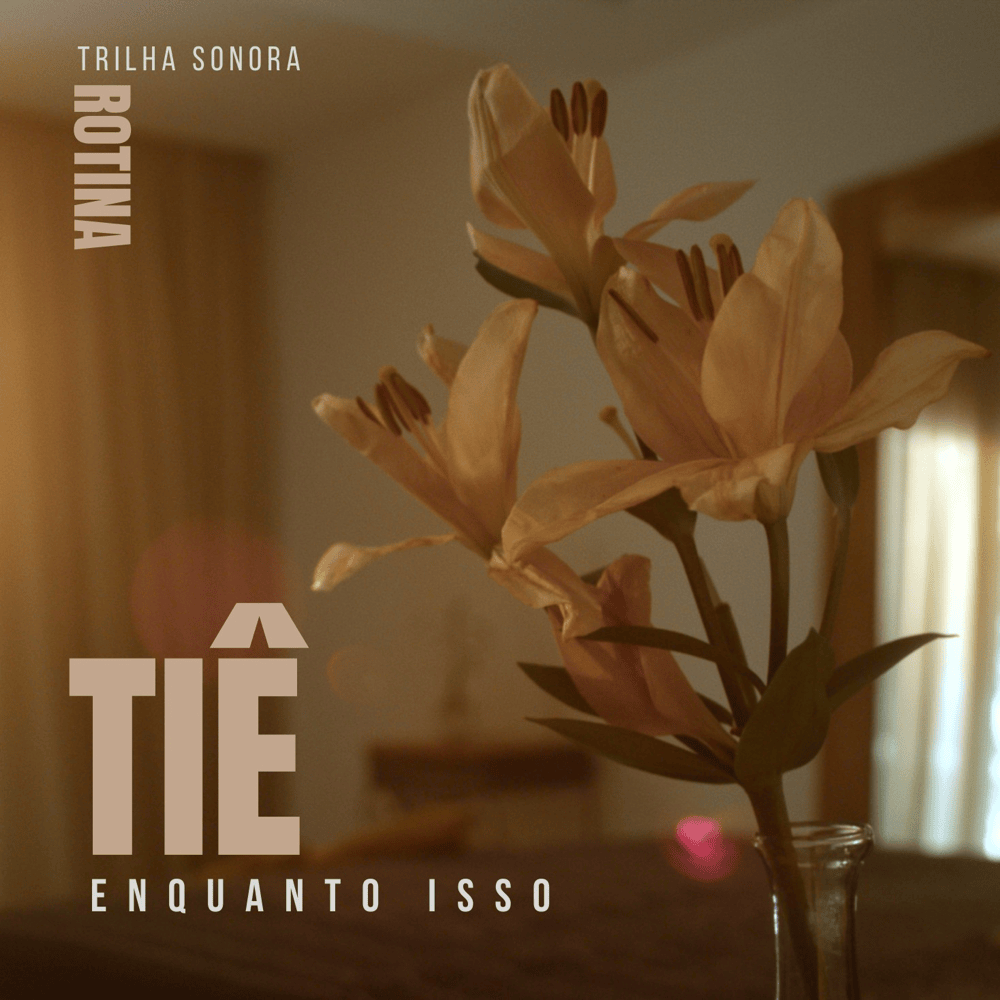Album cover art for "Enquanto Isso" by Tiê (BRA)