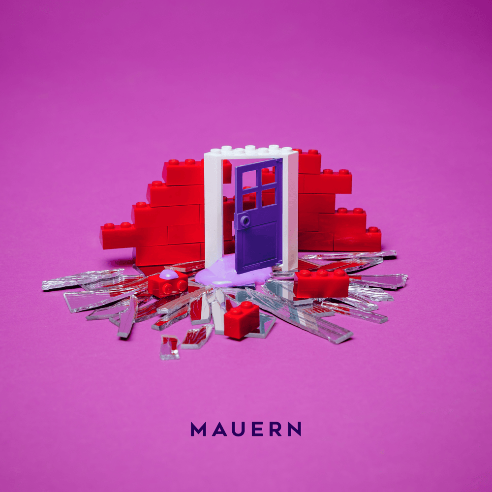 Album cover art for "Mauern" by CONNY