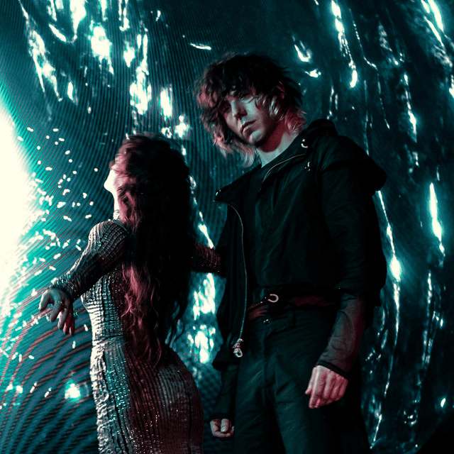 Purity Ring Profile Picture Photo of Purity Ring