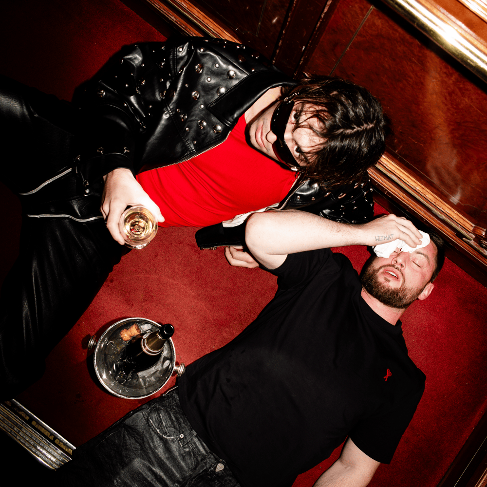 Album cover art for "Maschinenraum" by Bausa