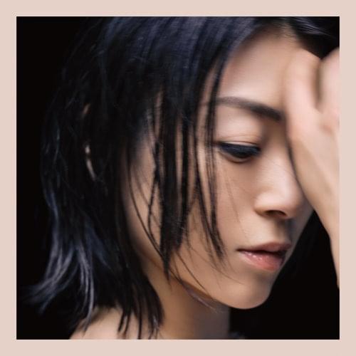 Album cover art for "君に夢中 (Kimini Muchuu)" by 宇多田ヒカル (Hikaru Utada)