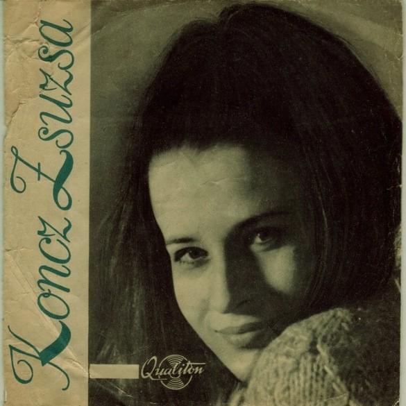 Album cover art for "Rohan az idő" by Koncz Zsuzsa