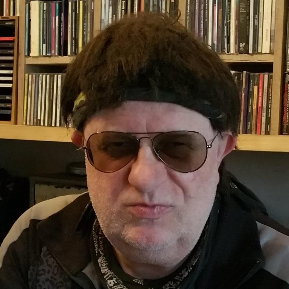 Ronnie Urini Profile Picture Photo of Ronnie Urini