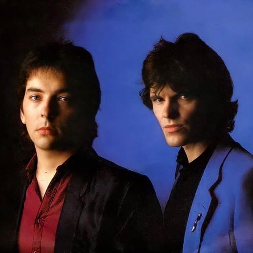 Cover image for Naked Eyes