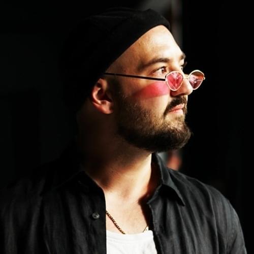 Photo of Valy Mo