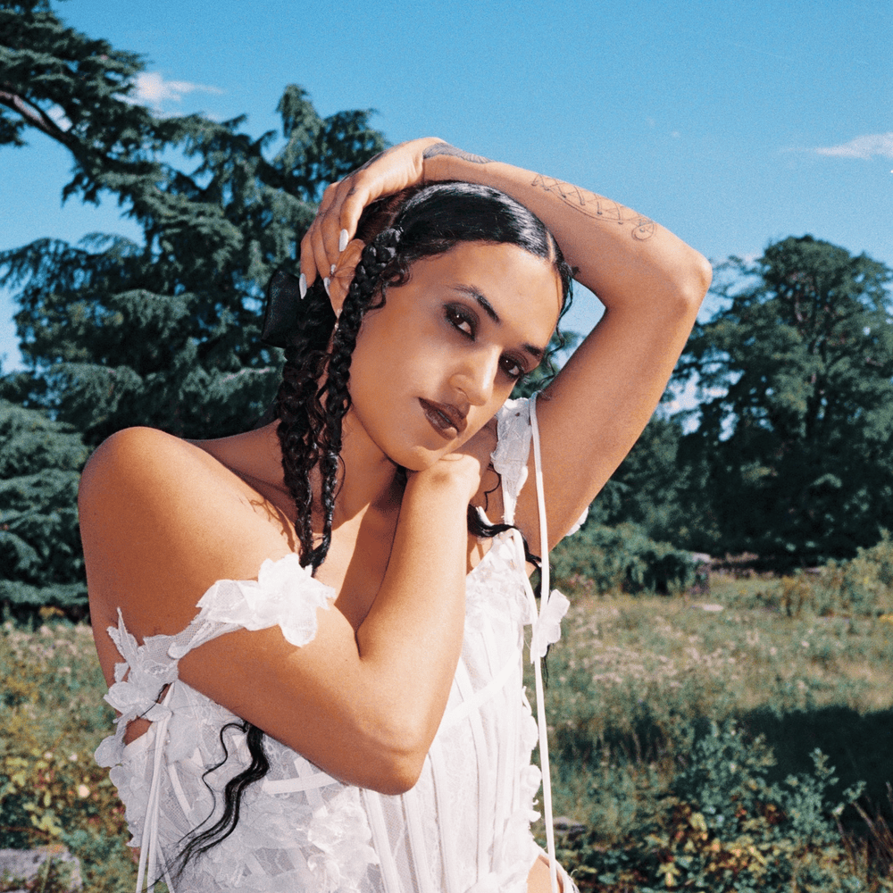 Empress Of Profile Picture Photo of Empress Of