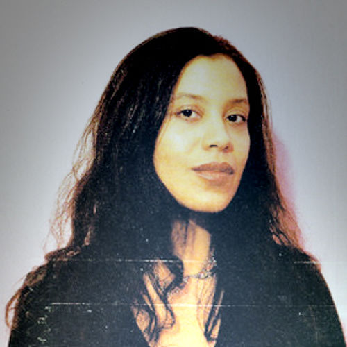 Cover image for Vinia Mojica