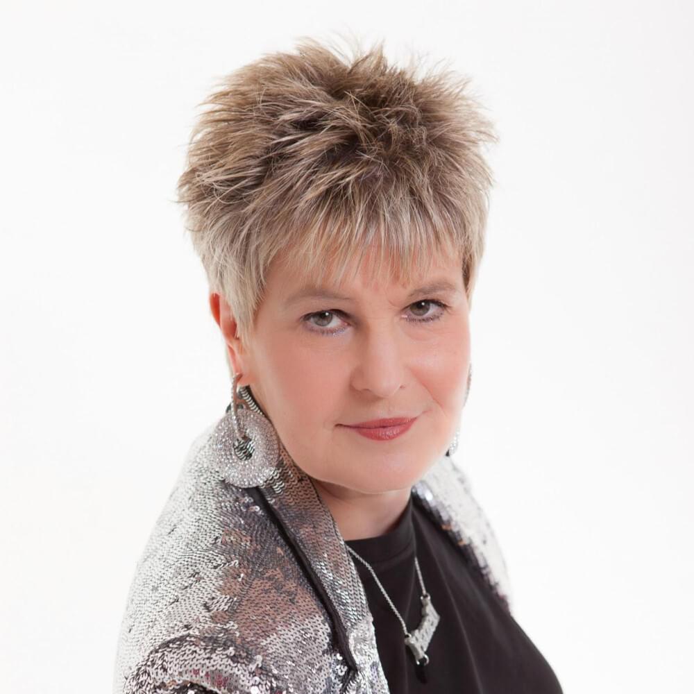 Cover image for Hazell Dean