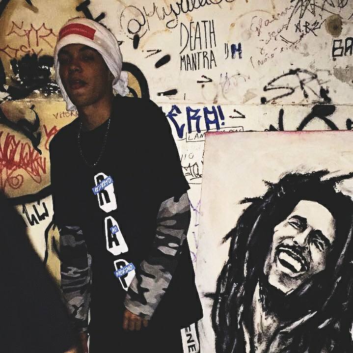 Album cover art for "Fácil Demais" by OG THUG & RND