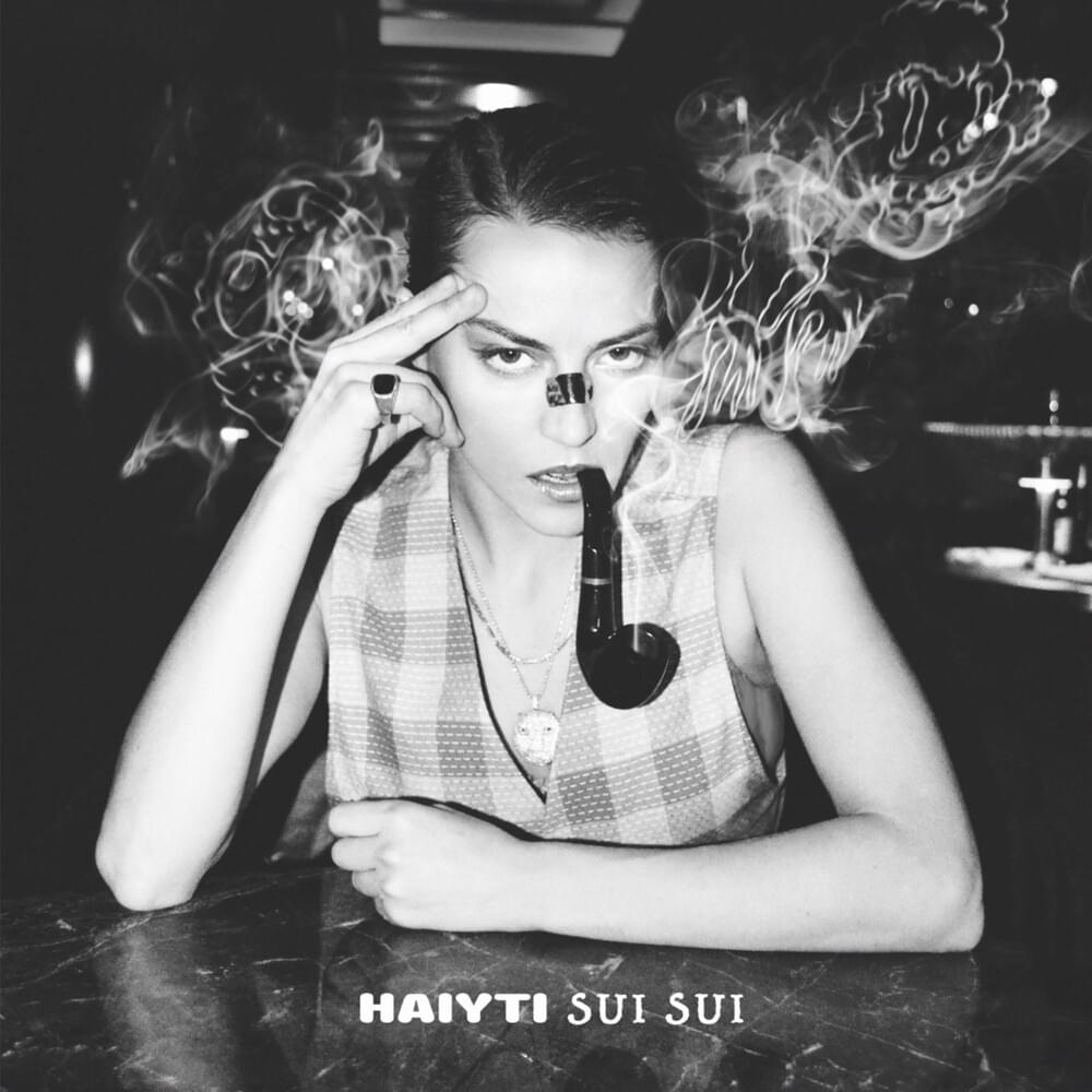 Album cover art for "BENTLEY" by Haiyti