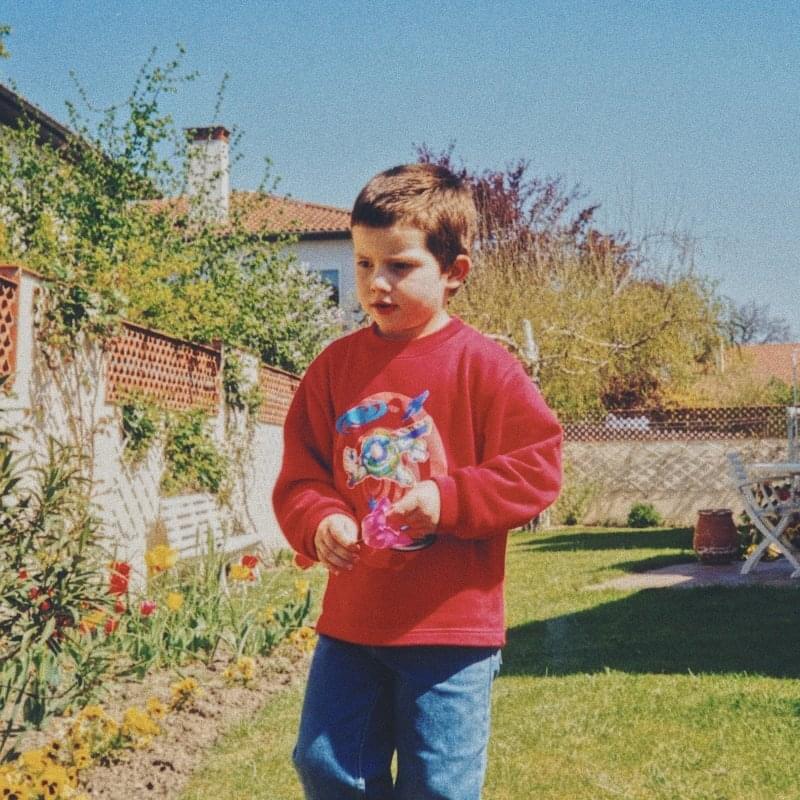 Album cover art for "Les choses qui brillent" by Petit Voyou