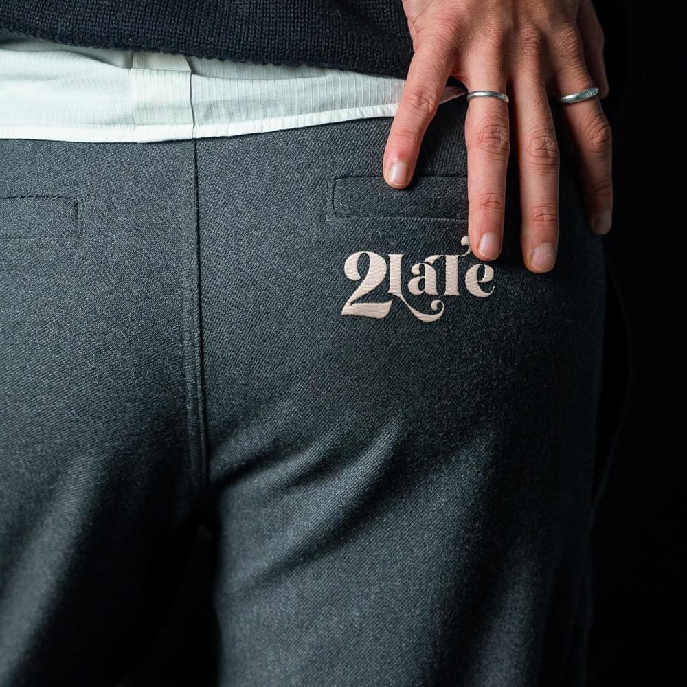 Album cover art for "2LATE" by nelick