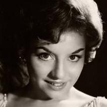 Photo of Valerie Masters