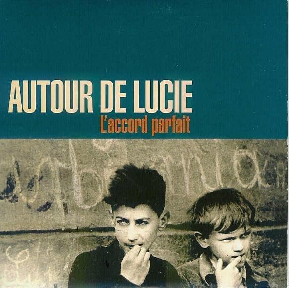 Album cover art for "L’accord parfait" by Autour De Lucie