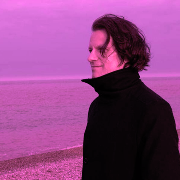 Guy Sigsworth Profile Picture Photo of Guy Sigsworth