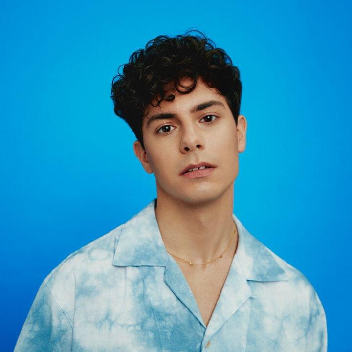 Alfred García Profile Picture Photo of Alfred García