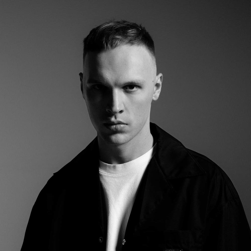 Cover image for Viktor Sheen