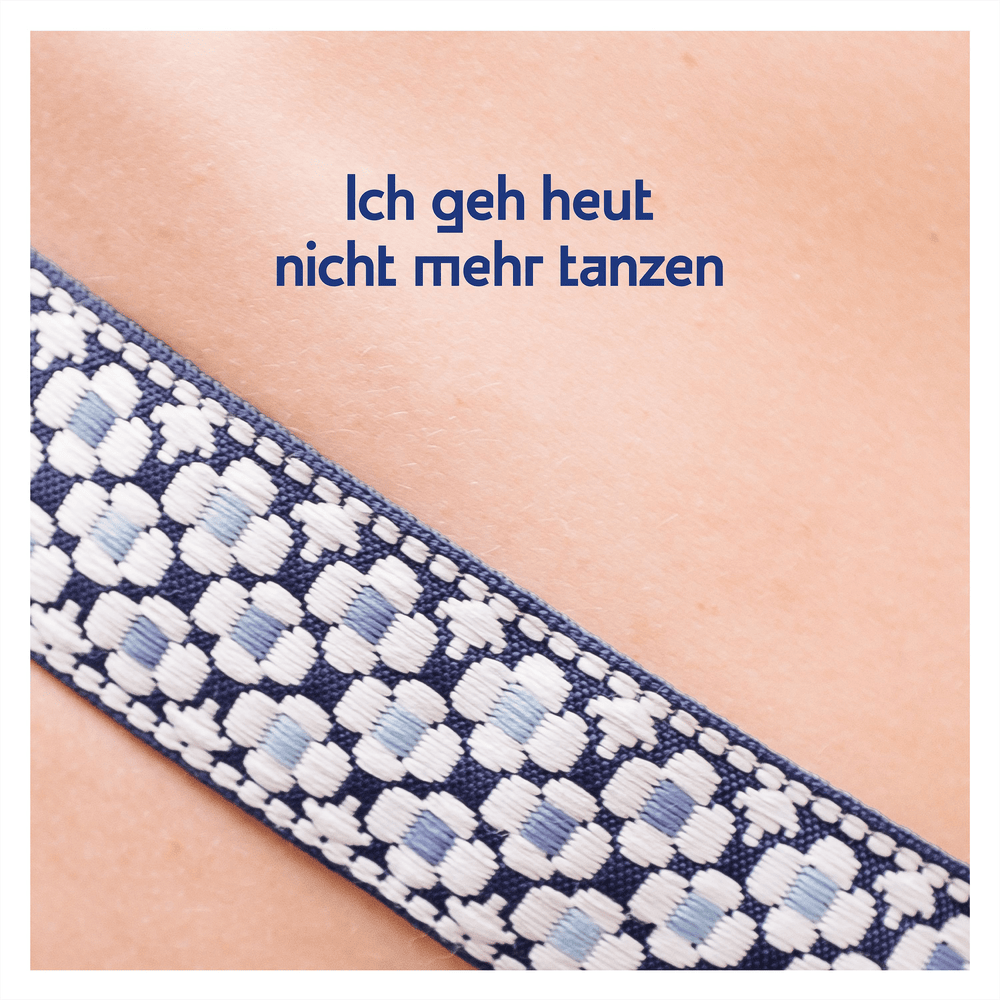 Album cover art for "Ich geh heut nicht mehr tanzen (Innenhof Session)" by AnnenMayKantereit