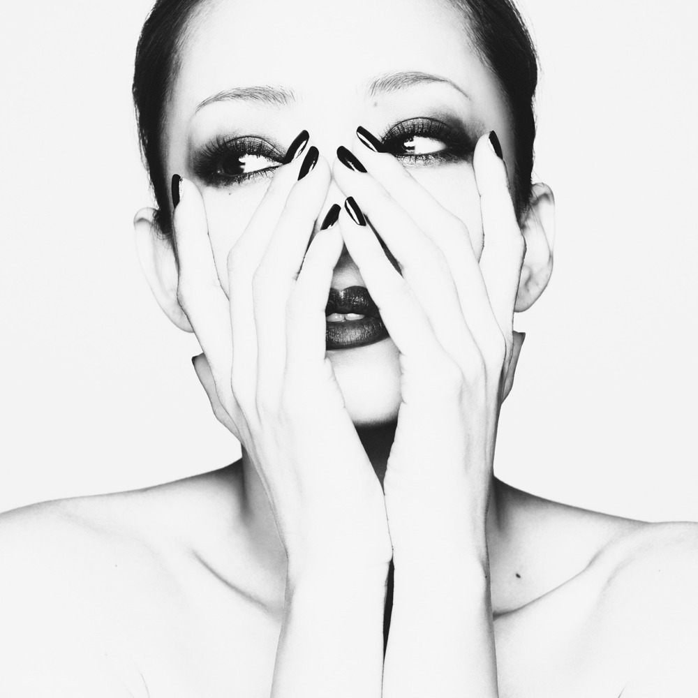 Album cover art for "Heaven" by 安室奈美恵 (Namie Amuro)