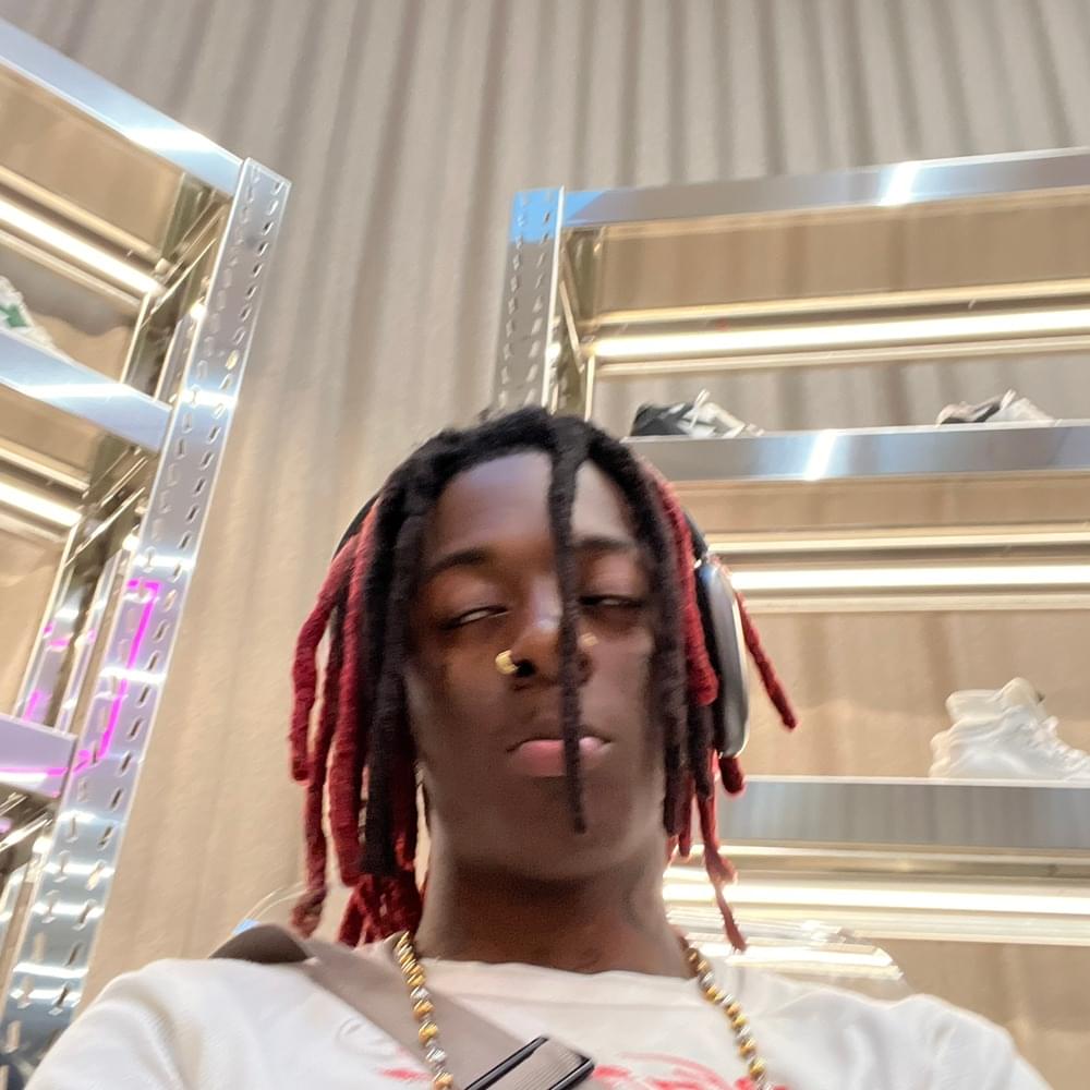 Album cover art for "ihy" by skaiwater