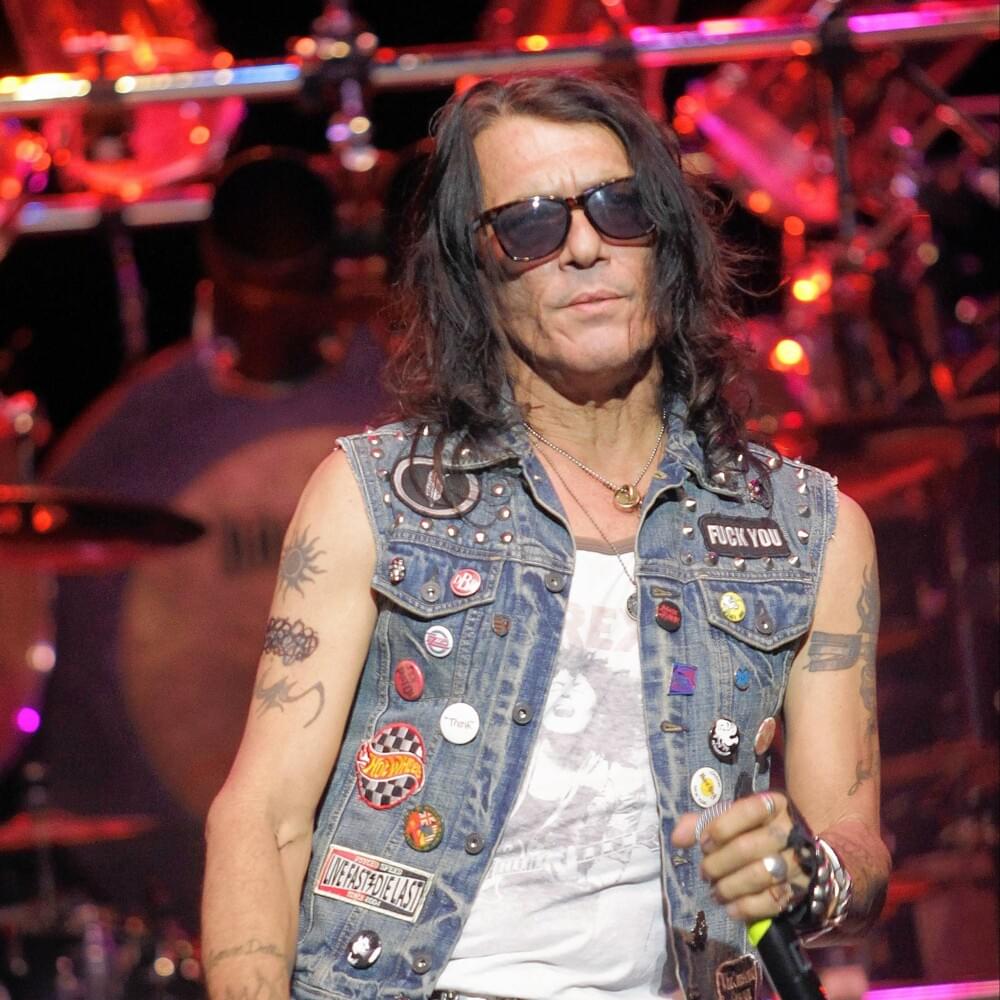 Stephen Pearcy Profile Picture Photo of Stephen Pearcy
