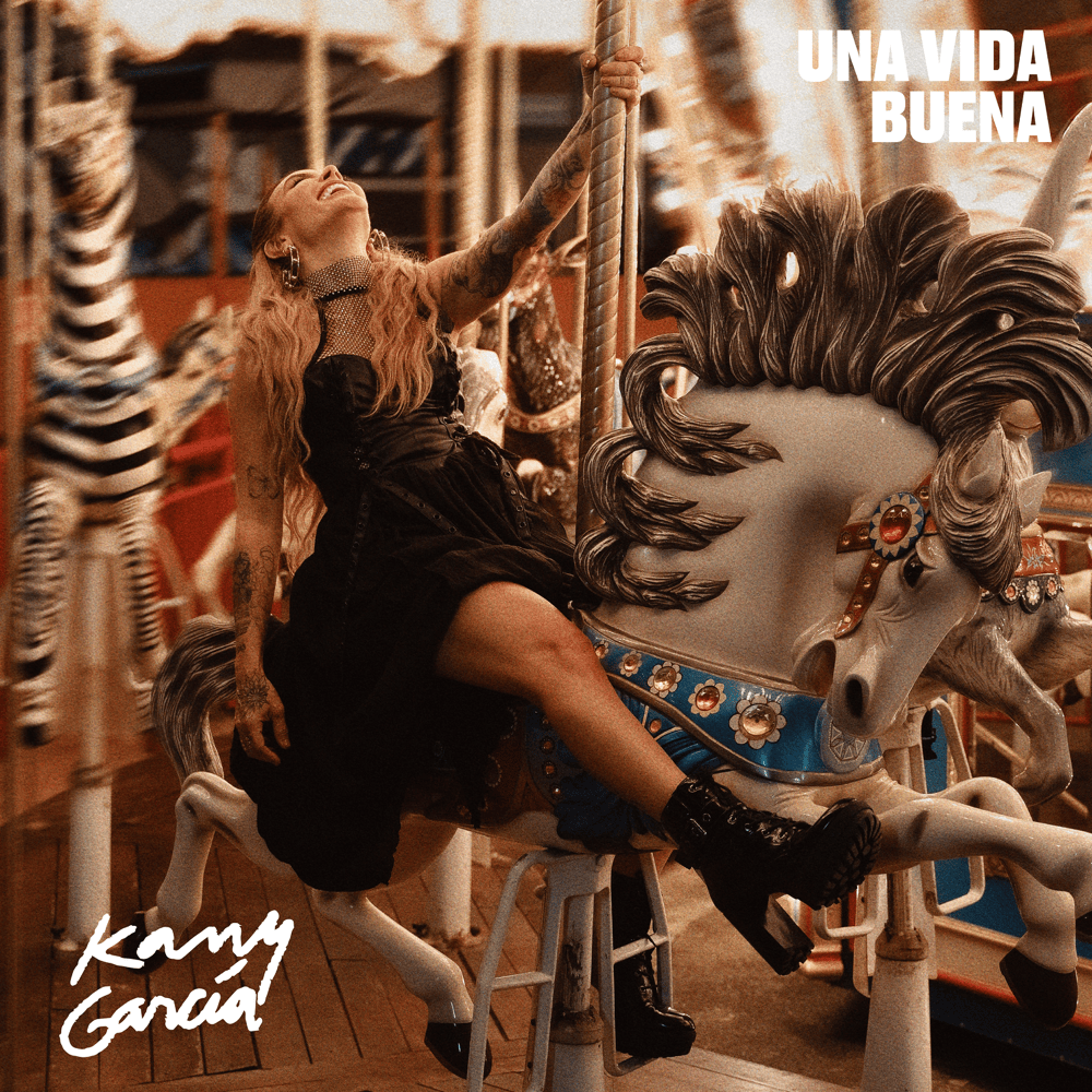 Album cover art for "Una Vida Buena" by Kany García