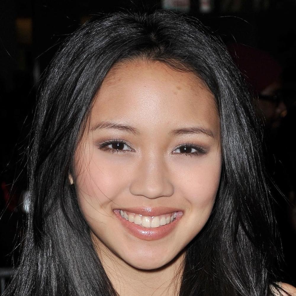 Thia Megia Profile Picture Photo of Thia Megia