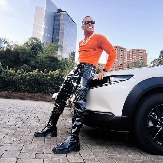 Sixto Rein Profile Picture Photo of Sixto Rein