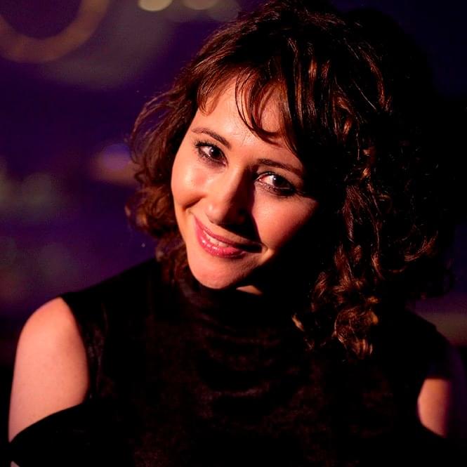 Frances Ruffelle Profile Picture Photo of Frances Ruffelle