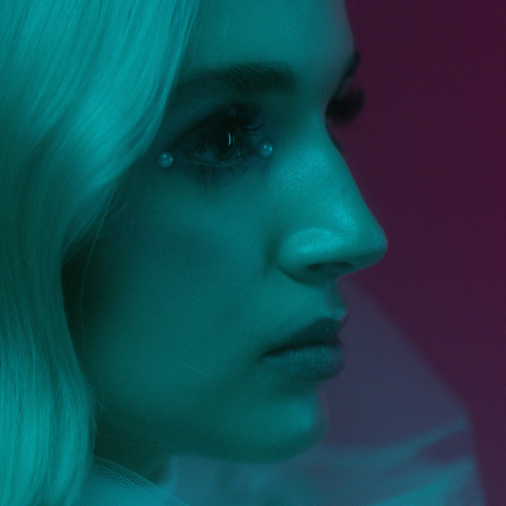 Album cover art for "Interweb" by Poppy