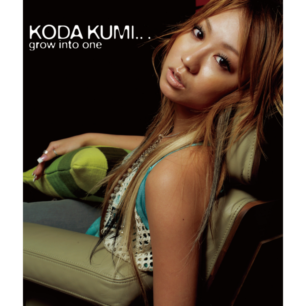 Album cover art for "Pearl Moon" by 倖田來未 (Kumi Koda)