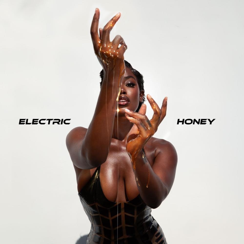 Album cover art for "Us" by Tanerélle