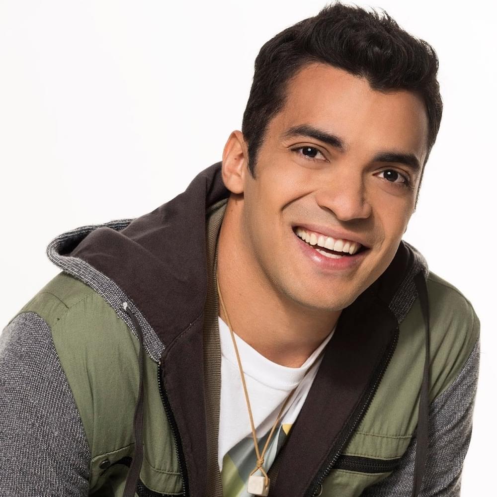 Gustavo Lins Profile Picture Photo of Gustavo Lins